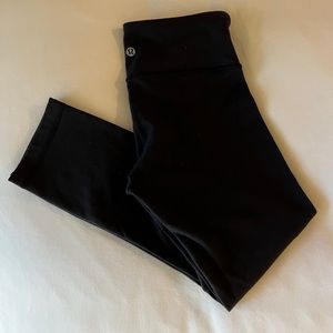 Lululemon Wunder Under 7/8 Leggings Size 4🩵